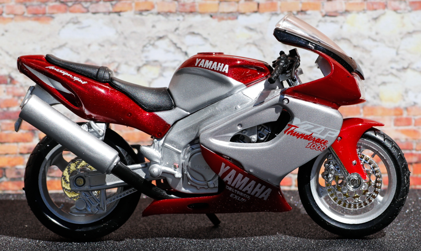 Maisto Yamaha Thunderace 1000